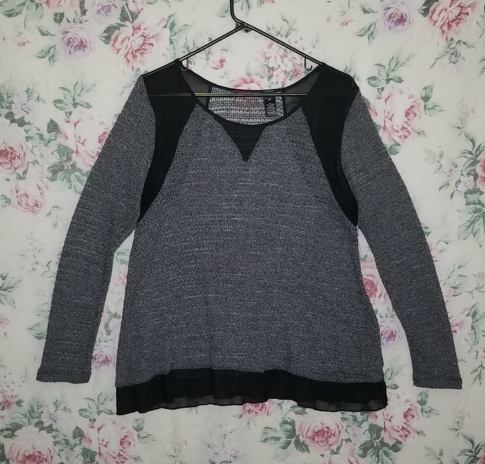 Buckle by BKEred M Top
